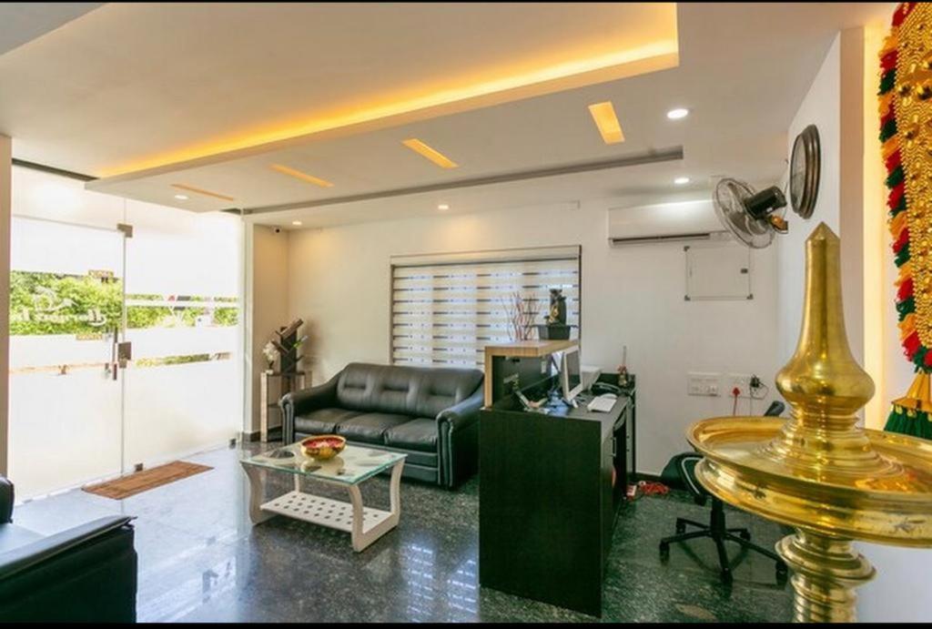 Thenmala Hormuz Inn Kolattupuzha Екстериор снимка
